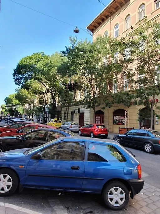 Nefelejcs Near The Keleti Railway Station Apartment Budapest